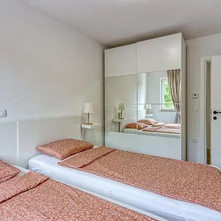 Kestenova Гостевой дом Kukci