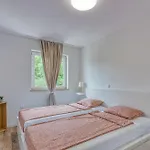 Kestenova Kukci