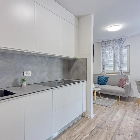 Guest house Kestenova 3*