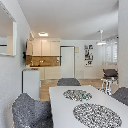 Kestenova Guest house 3*
